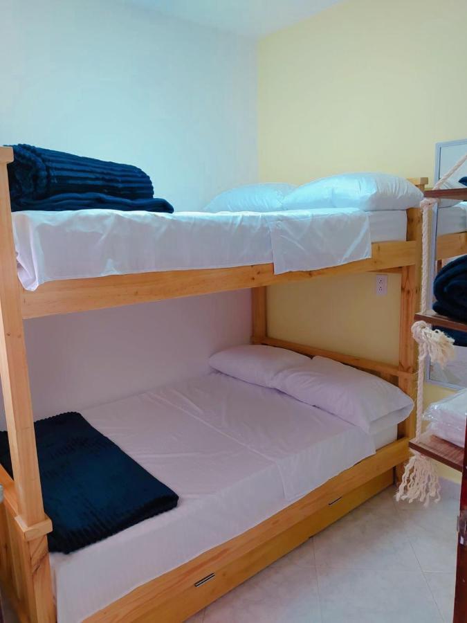 Habitacion Privada En Jardin Cerca Al Parque Hotell Exteriör bild