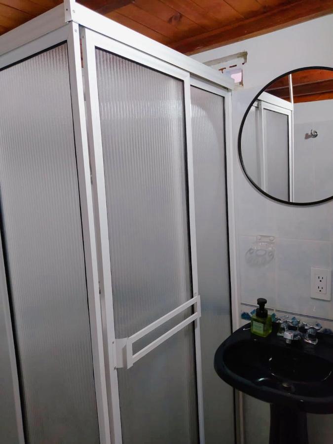 Habitacion Privada En Jardin Cerca Al Parque Hotell Exteriör bild