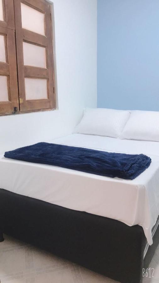 Habitacion Privada En Jardin Cerca Al Parque Hotell Exteriör bild